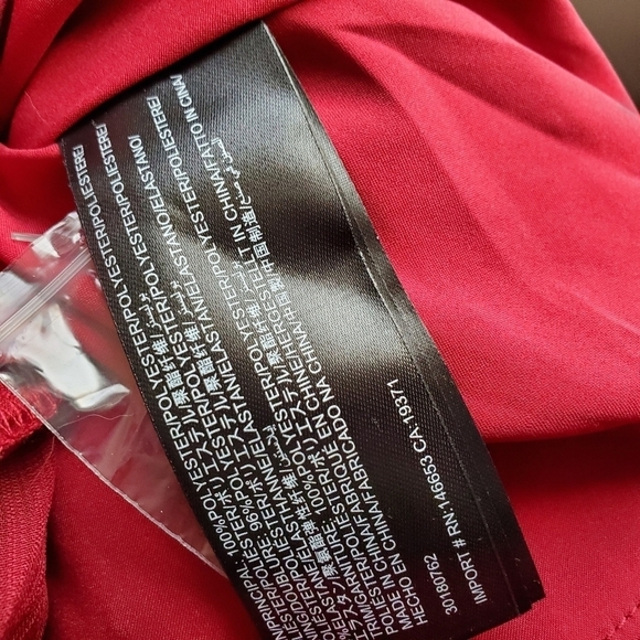 Keepsake Too Close Gown in Berry size 8 NWT - Picture 7 of 7